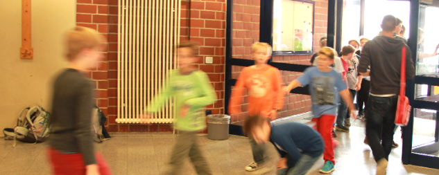 UNSERE SCHULE (c) CC0 1.0 - Public Domain (von unsplash.com) UNSERE SCHULE